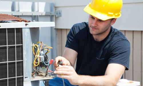 surna employee working with hardhat